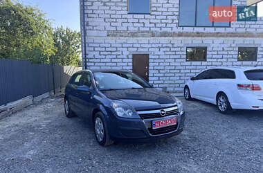 Хетчбек Opel Astra 2006 в 