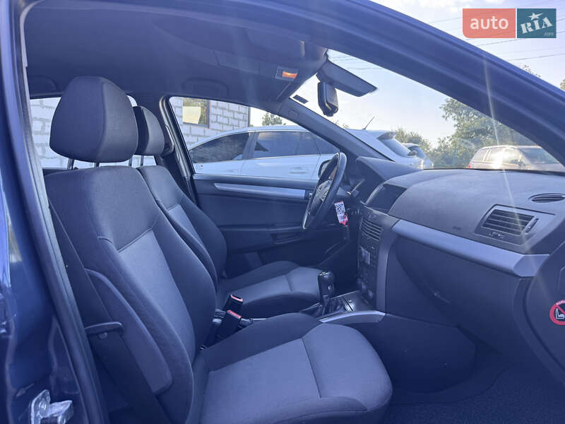 Хэтчбек Opel Astra 2006 в Звенигородке фото 54 Хэтчбек Opel Astra 2006 в Звенигородке