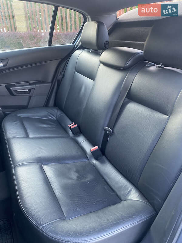 Хетчбек Opel Astra 2004 в Дніпрі