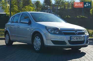 Хэтчбек Opel Astra 2004 в Луцке