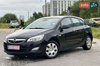 Хэтчбек Opel Astra 2010 в Львове