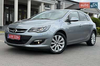 Хетчбек Opel Astra 2014 в 