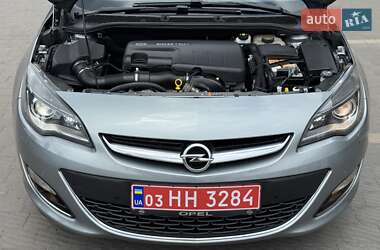 Хетчбек Opel Astra 2014 в 