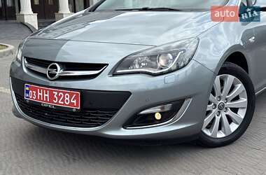 Хетчбек Opel Astra 2014 в 