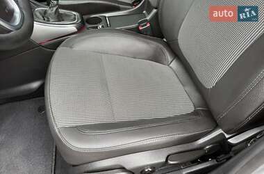 Хетчбек Opel Astra 2014 в 