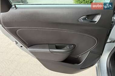 Хетчбек Opel Astra 2014 в 
