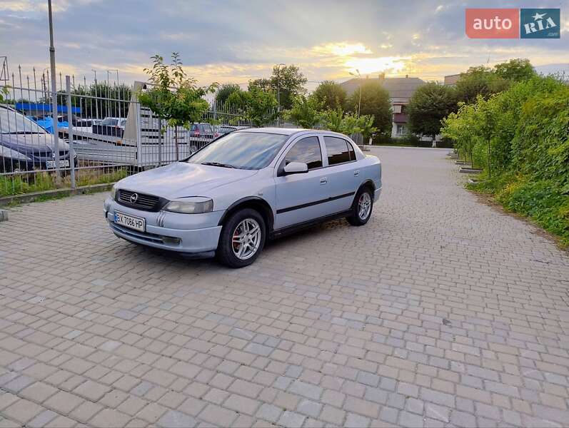 Opel Astra 2005
