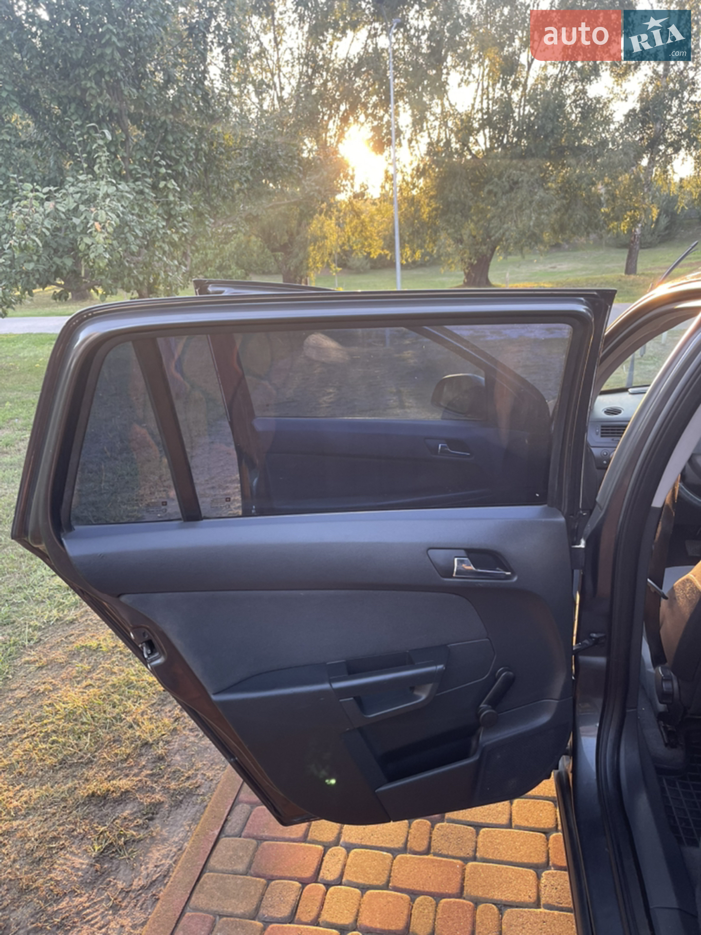 2011 Opel Astra - мініатюра 10