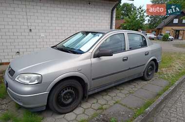 Седан Opel Astra 2007 в Дубно