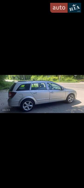 Универсал Opel Astra 2007 в Покровском