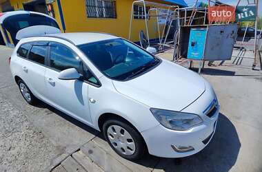 Универсал Opel Astra 2012 в Южноукраинске