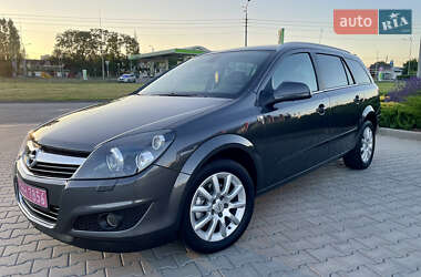 Универсал Opel Astra 2010 в 