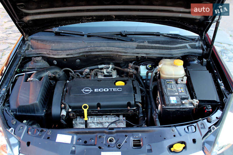 Универсал Opel Astra 2008 в Кременце