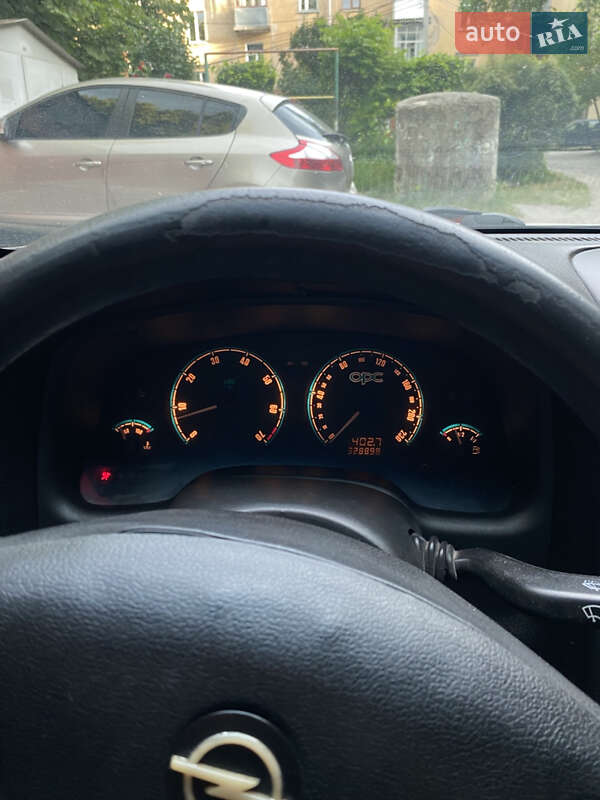 Седан Opel Astra 2006 в Виннице