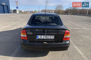 Седан Opel Astra 2006 в 