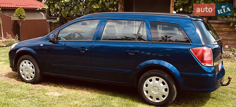 Универсал Opel Astra 2005 в Тернополе