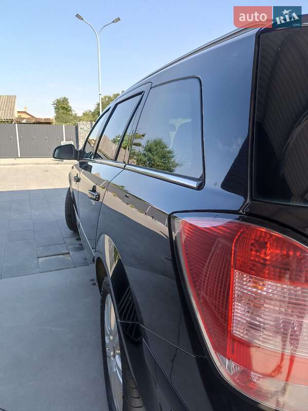 Универсал Opel Astra 2009 в Самборе