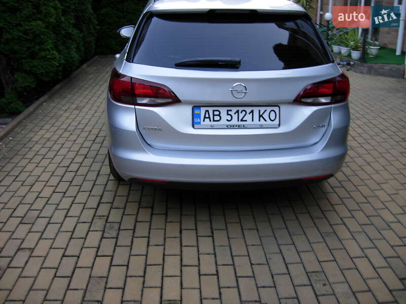 Универсал Opel Astra 2018 в Виннице
