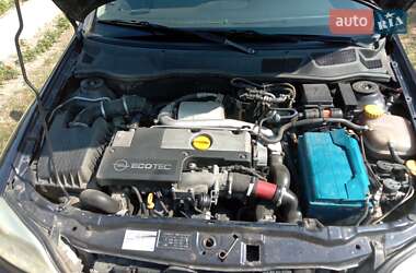 Універсал Opel Astra 2003 в Вараші