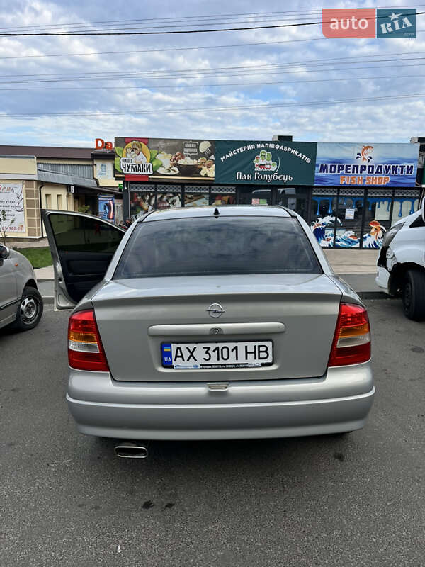 Седан Opel Astra 2008 в Балаклее