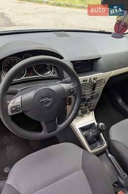 Универсал Opel Astra 2009 в 