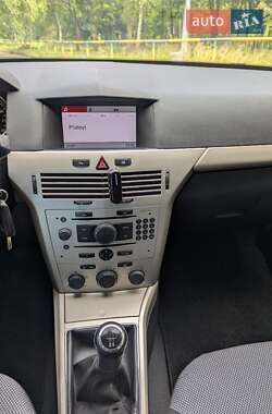 Универсал Opel Astra 2009 в 