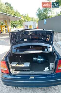 Седан Opel Astra 2007 в 