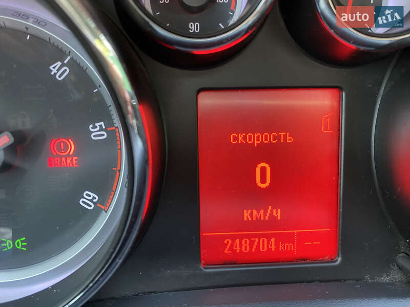 Универсал Opel Astra 2011 в Львове