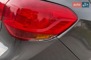 Универсал Opel Astra 2012 в 