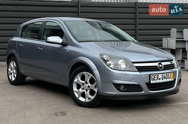 Хетчбек Opel Astra 2007 в Черкасах