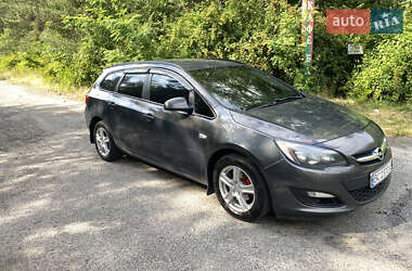 Універсал Opel Astra 2012 в Жовкві