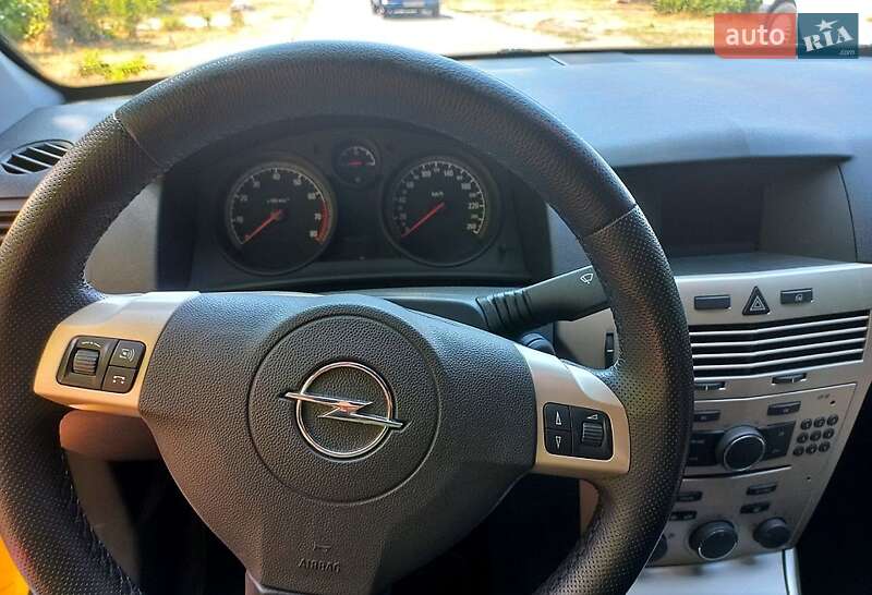 Универсал Opel Astra 2008 в Николаеве