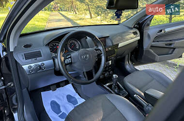 Универсал Opel Astra 2008 в 