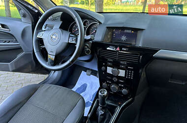 Универсал Opel Astra 2008 в 
