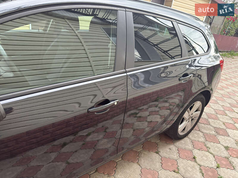 Универсал Opel Astra 2015 в Хмельницком