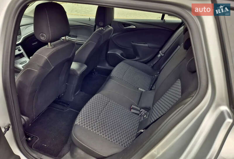 Универсал Opel Astra 2020 в Кропивницком