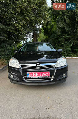 Універсал Opel Astra 2008 в Радивиліві
