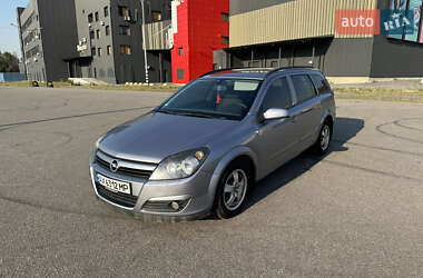 Универсал Opel Astra 2005 в 