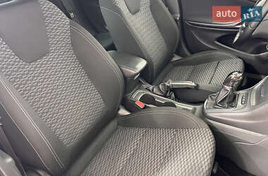 Универсал Opel Astra 2016 в 