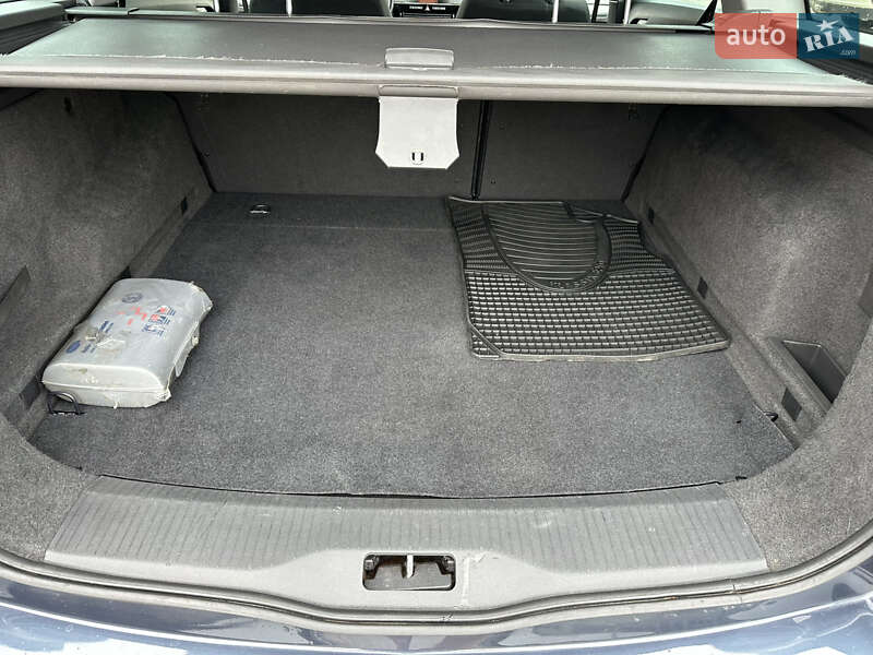 Универсал Opel Astra 2010 в Луцке