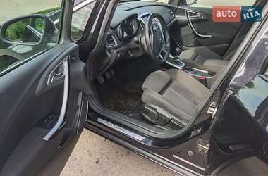 Универсал Opel Astra 2011 в 