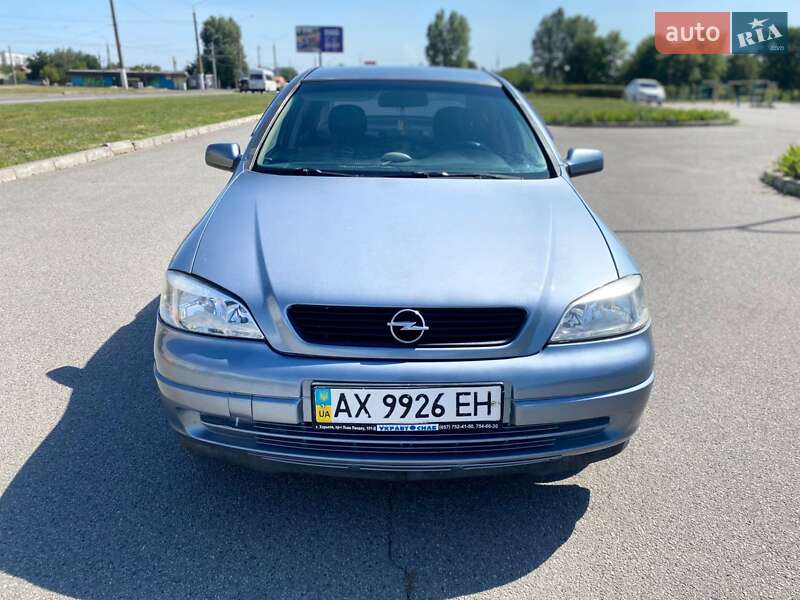 Opel Astra 2003
