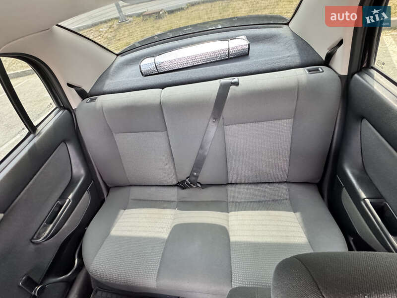 Седан Opel Astra 2006 в Киеве