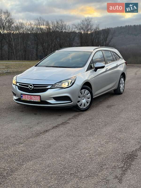 Універсал Opel Astra 2019 в Долині