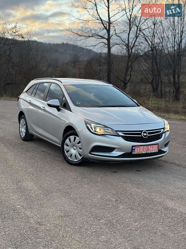 Універсал Opel Astra 2019 в Долині