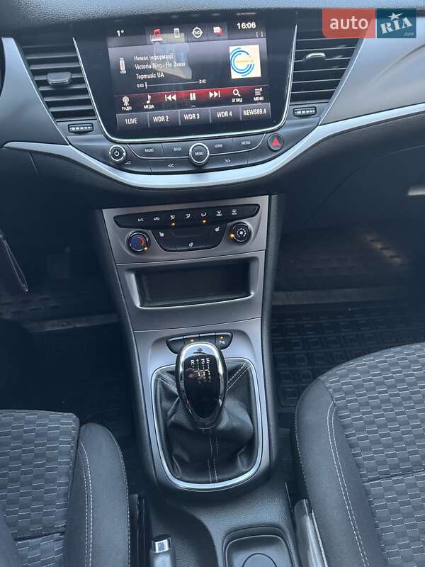 Універсал Opel Astra 2019 в Долині