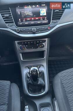 Универсал Opel Astra 2019 в 