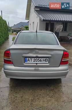 Седан Opel Astra 2007 в 