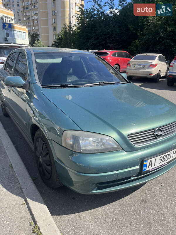 Хэтчбек Opel Astra 2002 в Киеве