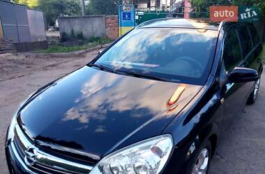 Универсал Opel Astra 2008 в Житомире